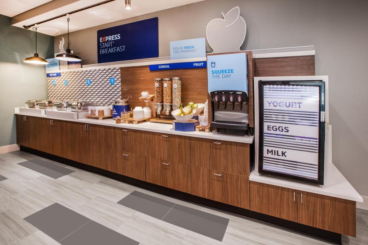 Holiday Inn Express & Suites - Asheboro By Ihg Dış mekan fotoğraf