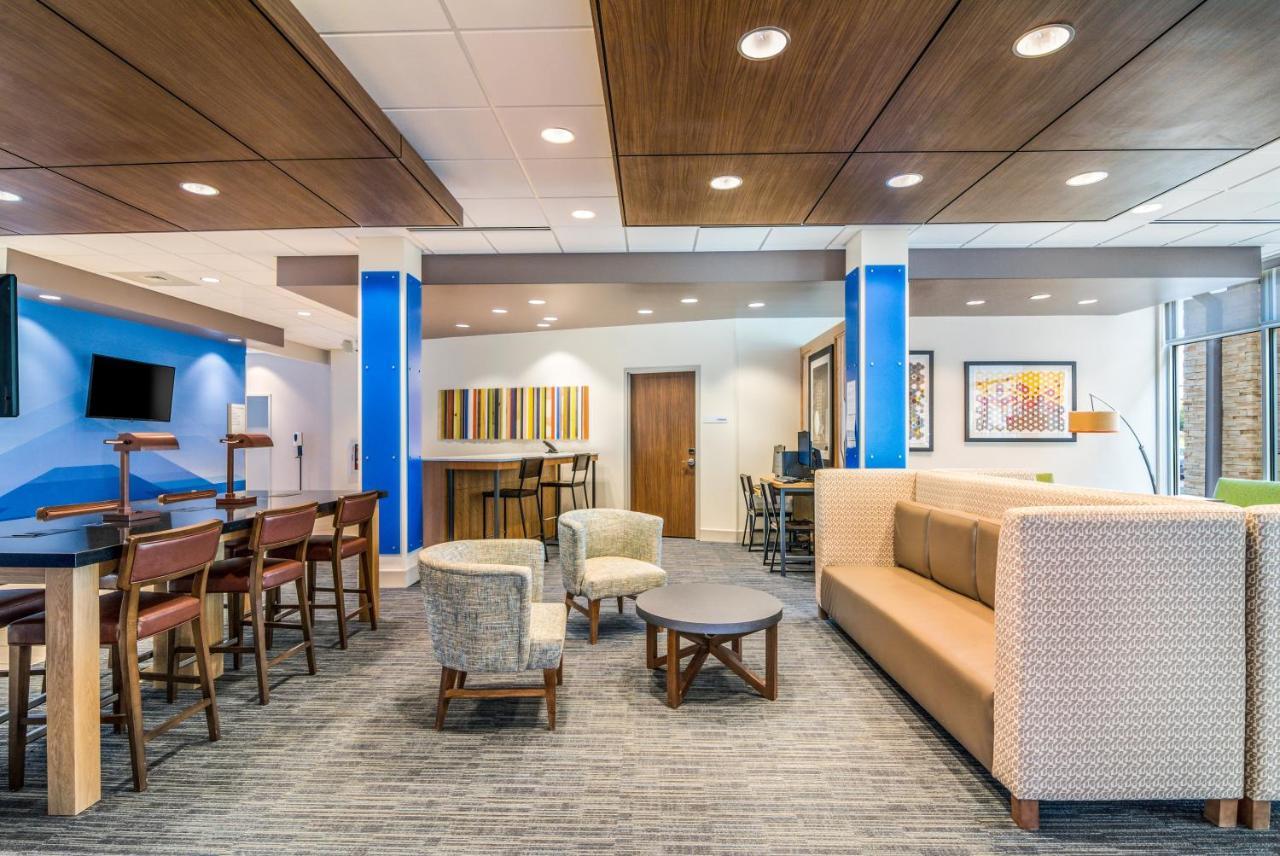 Holiday Inn Express & Suites - Asheboro By Ihg Dış mekan fotoğraf