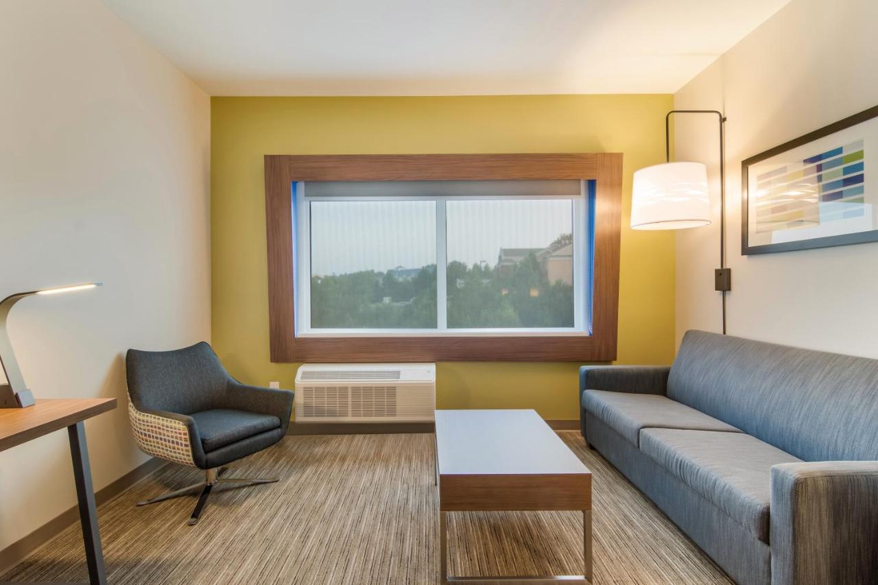Holiday Inn Express & Suites - Asheboro By Ihg Dış mekan fotoğraf